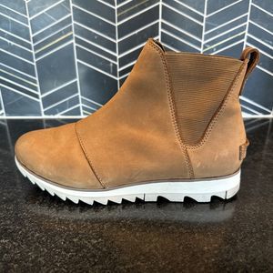 SOREL Women's Harlow Chelsea Rain Boot — Waterproof Leather Ankle Booties SZ 7.5